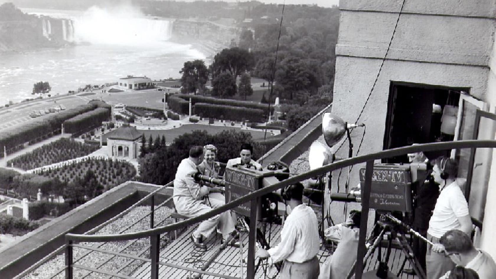 Dave Garroway Today Show - 1953.1680